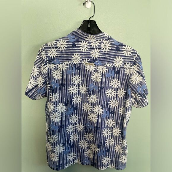 VTG Women’s Columbia Blue Hawaiian Floral Short Sleeve Button Up Blouse SZ M - Picture 4 of 5